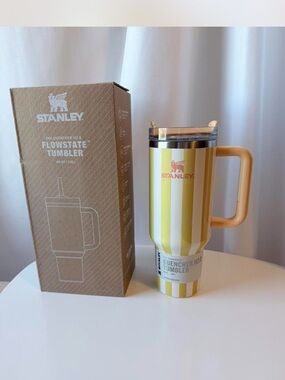 Limited Edition Stanley Yellow & Cream Striped FlowState Tumbler with Handle
